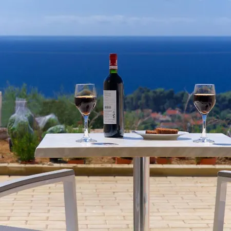 Villa Lassi Illios